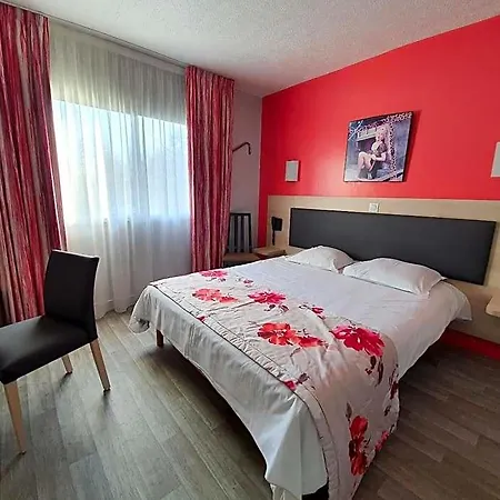 25 Hotel